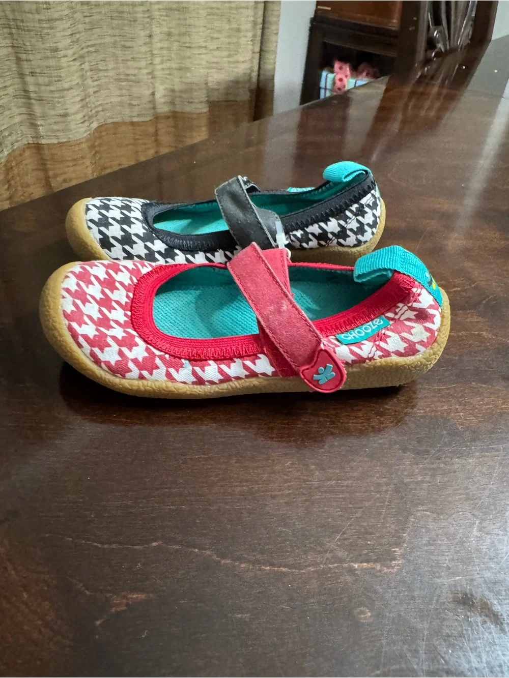 Chooze Kids Houndstooth Mary Janes in Red & Black with Teal Lining
